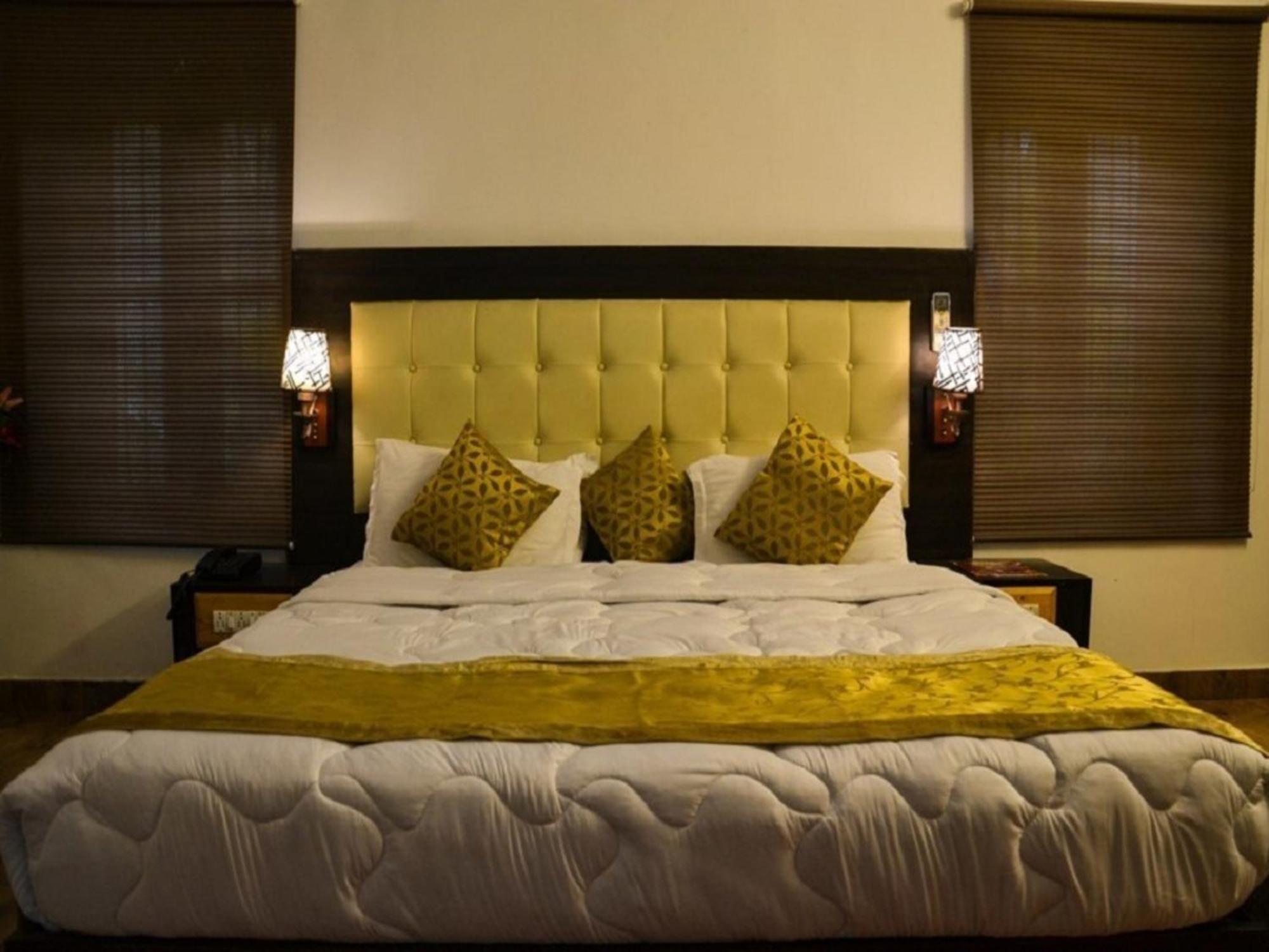 Heritage Hotel Lucknow Ngoại thất bức ảnh