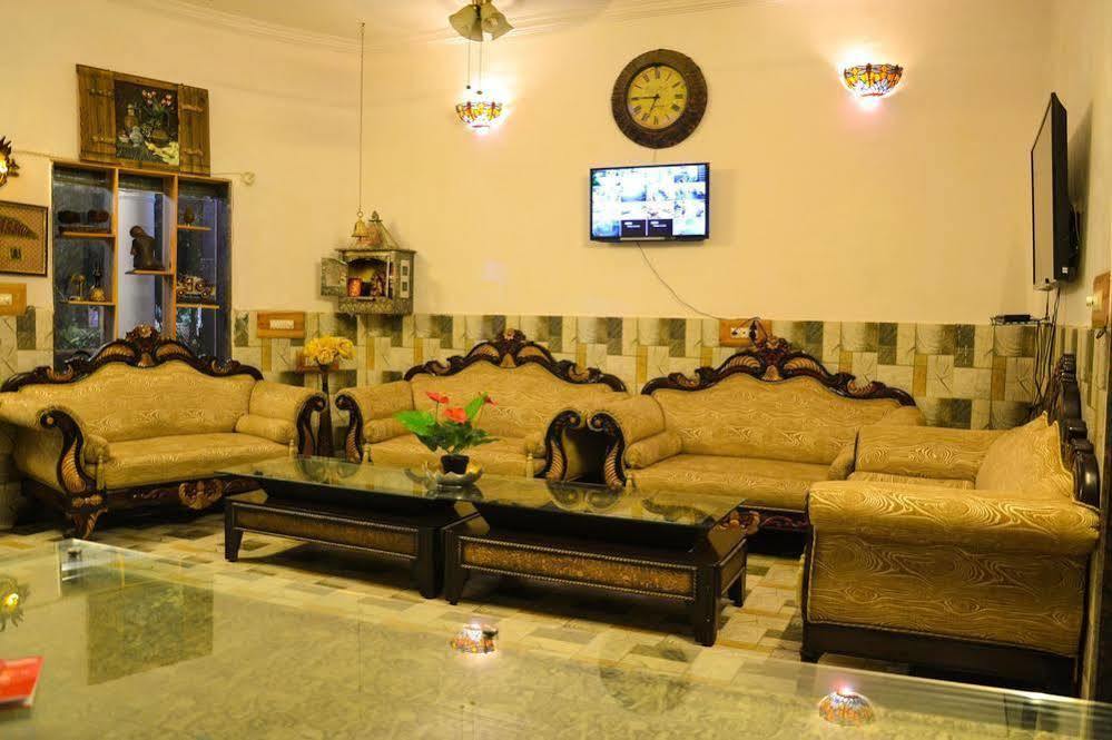 Heritage Hotel Lucknow Ngoại thất bức ảnh