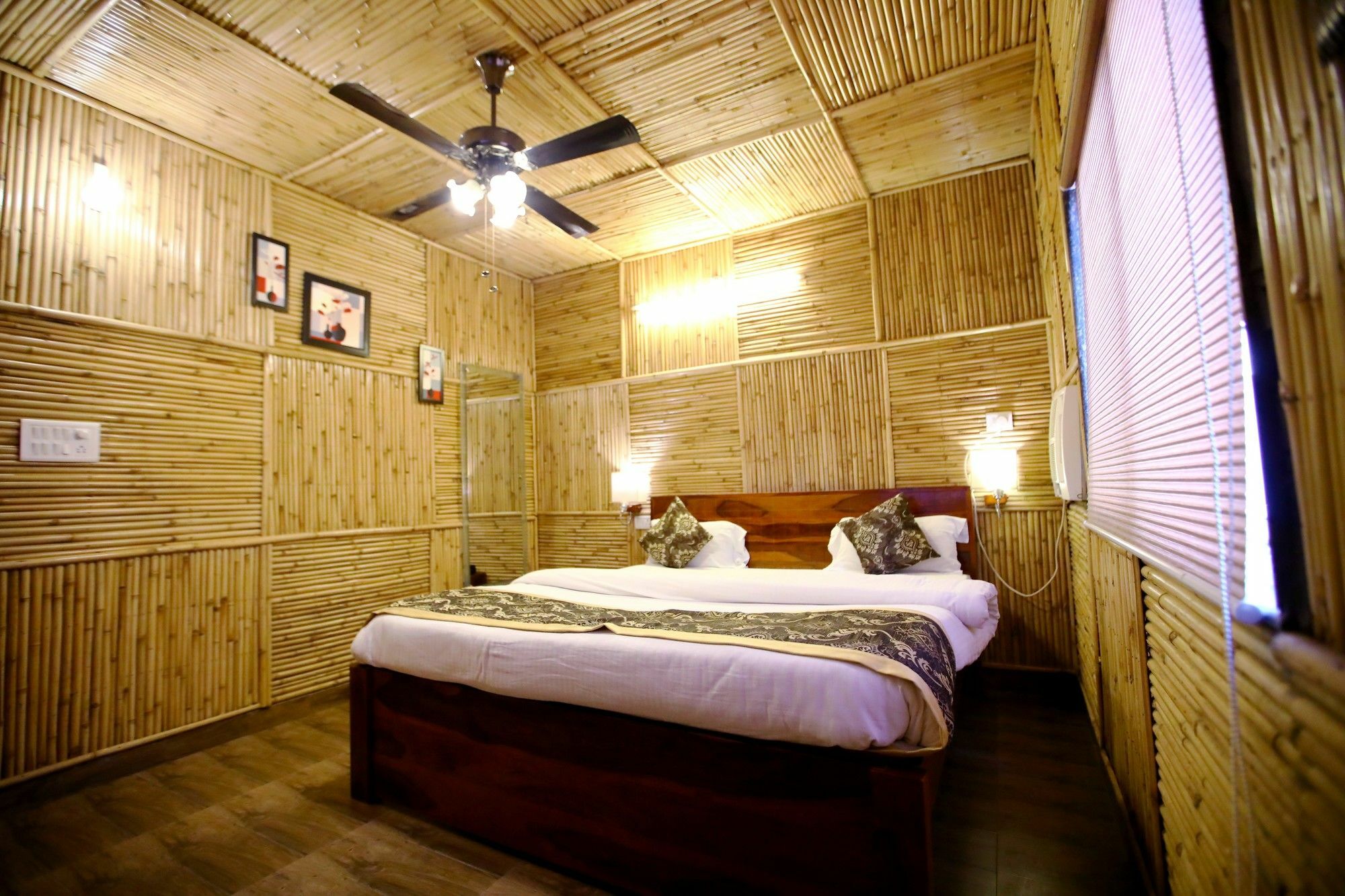 Heritage Hotel Lucknow Ngoại thất bức ảnh