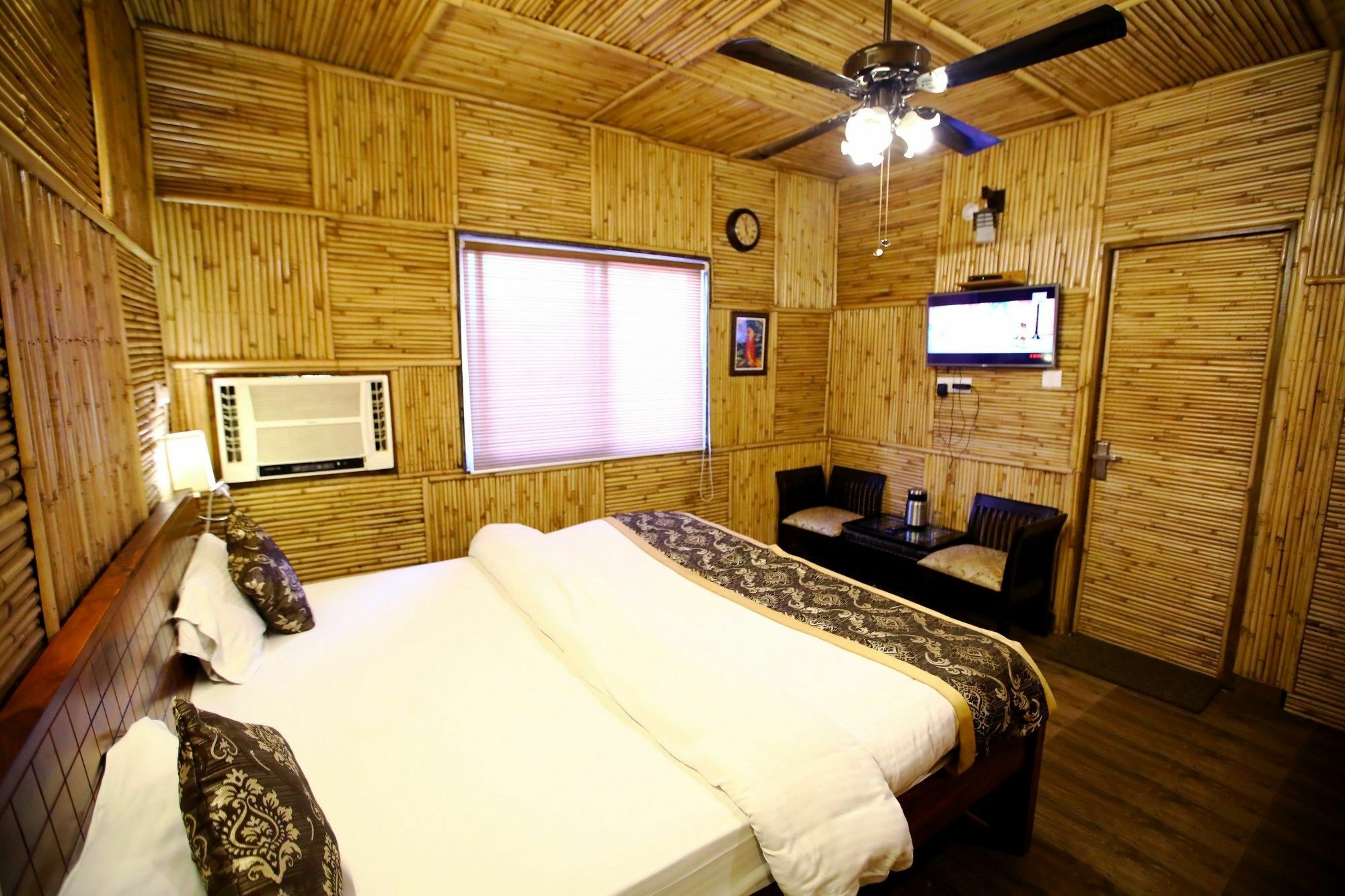 Heritage Hotel Lucknow Ngoại thất bức ảnh