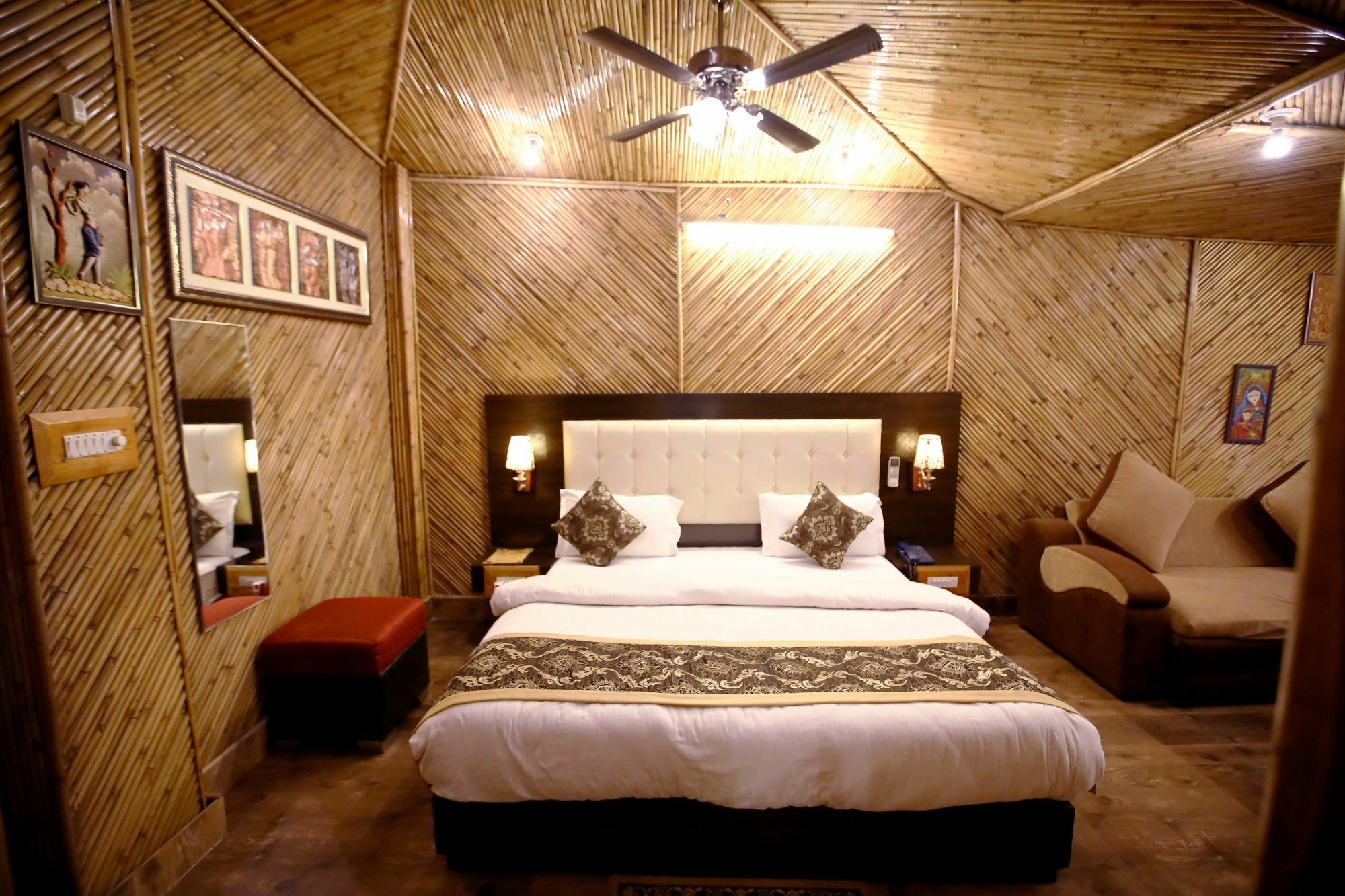 Heritage Hotel Lucknow Ngoại thất bức ảnh